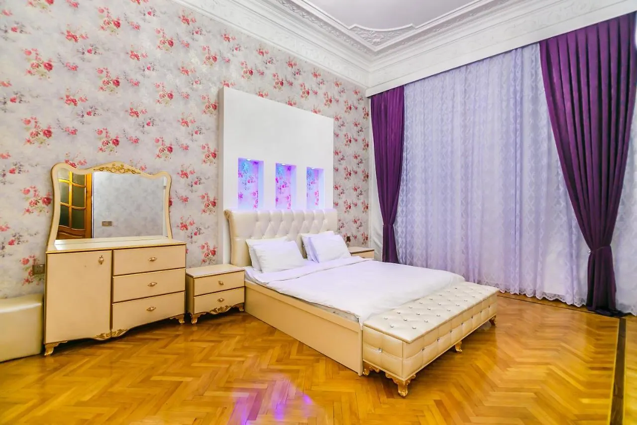 Hezi Aslanov House In City Centre Baku